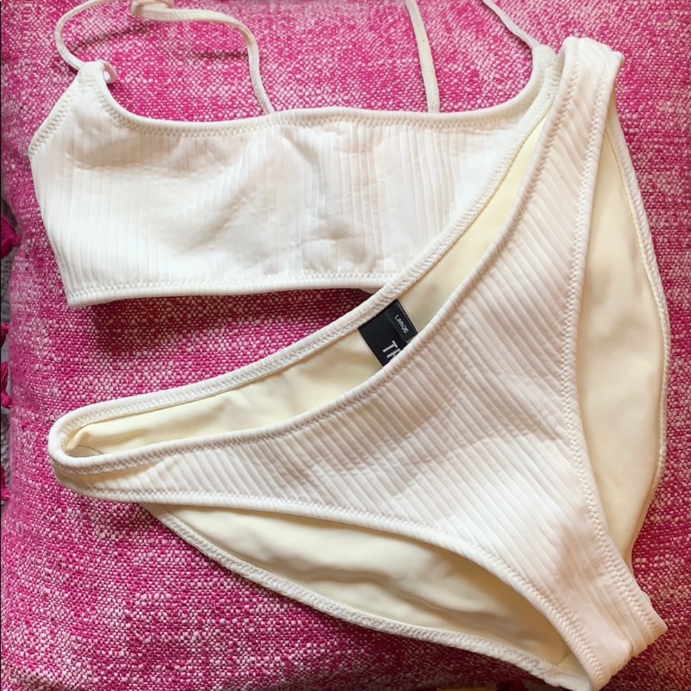 Triangl Bikini Set White PRICE FIRM